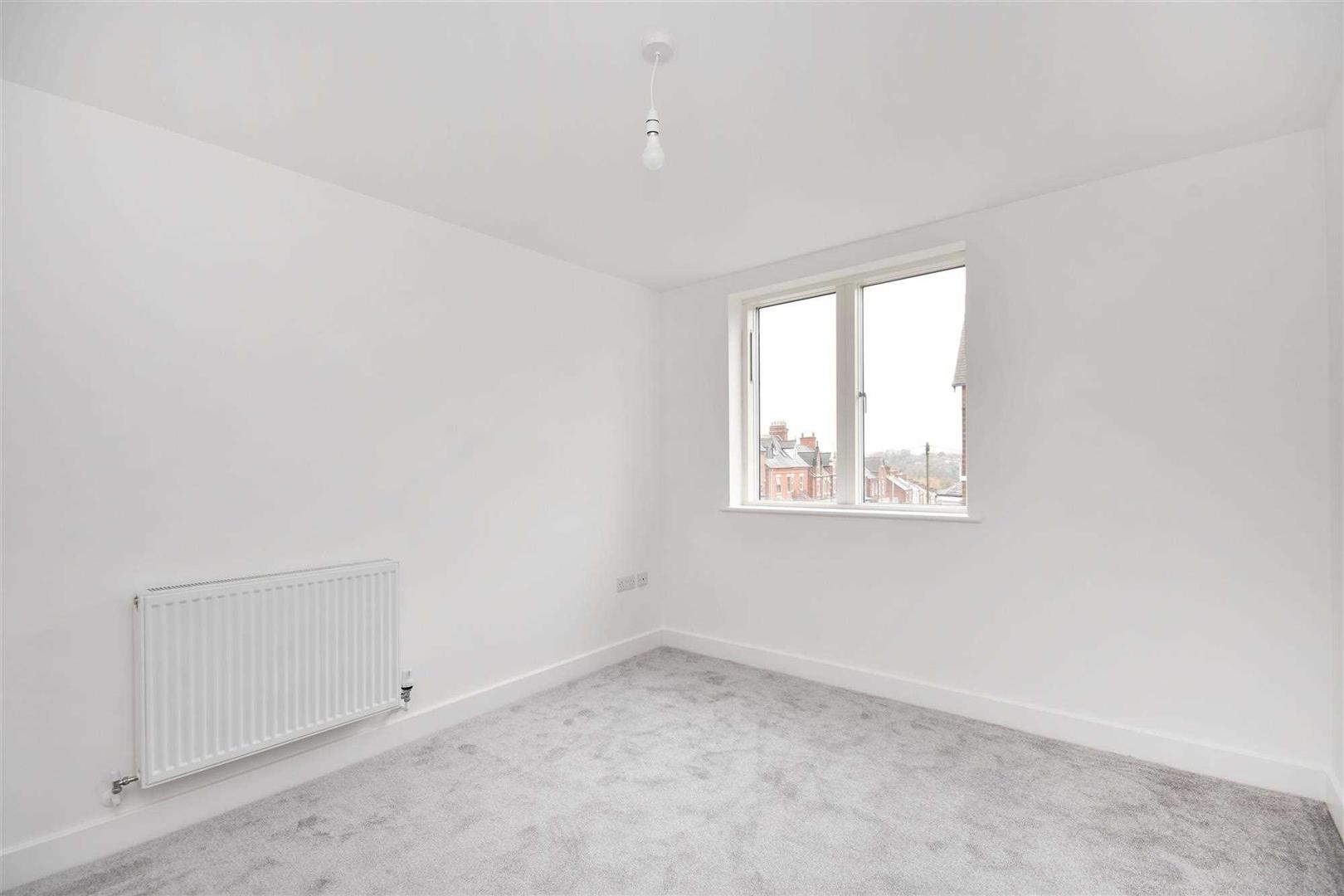 1 bed property in Saltergate, Chesterfield